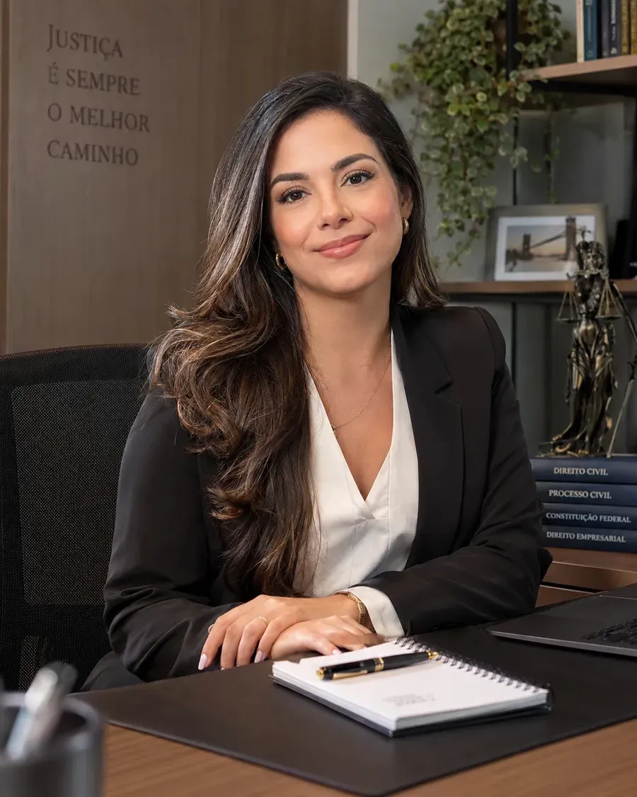 Carolina Ferreira, advogada cível e de família do Ciatos Jurídico